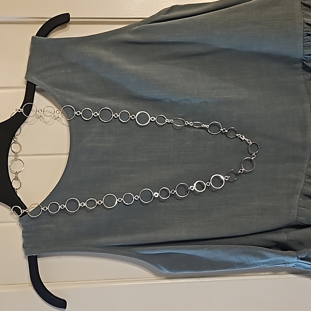 Silver circle necklace